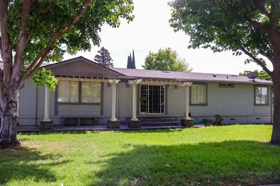 8 Silverwood Court, Lodi, CA 95242 - #2