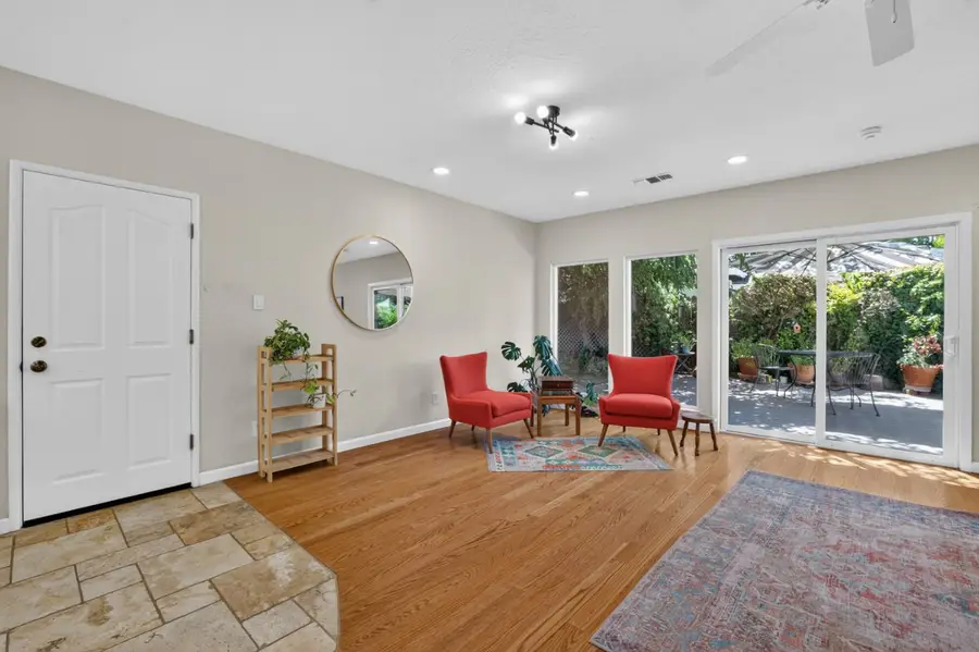 3931 Aberdeen Way, Sacramento, CA 95821 - #3