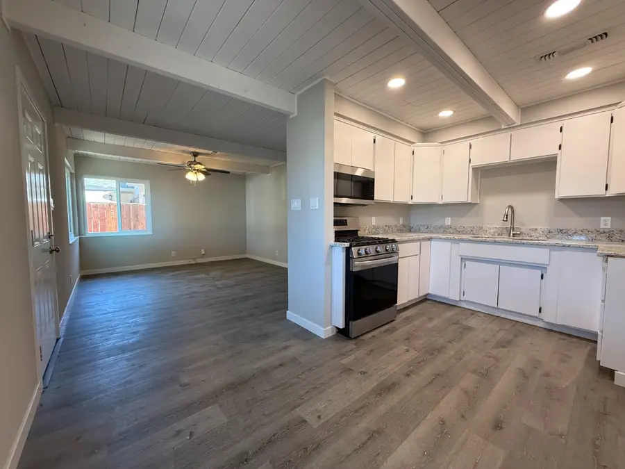 1424 Youngs Lane, Yuba City, CA 95991 - #2