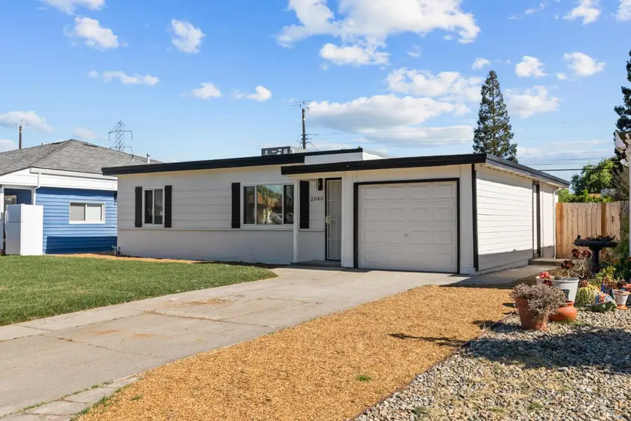 2040 Robert Way, Sacramento, CA 95825 - #2