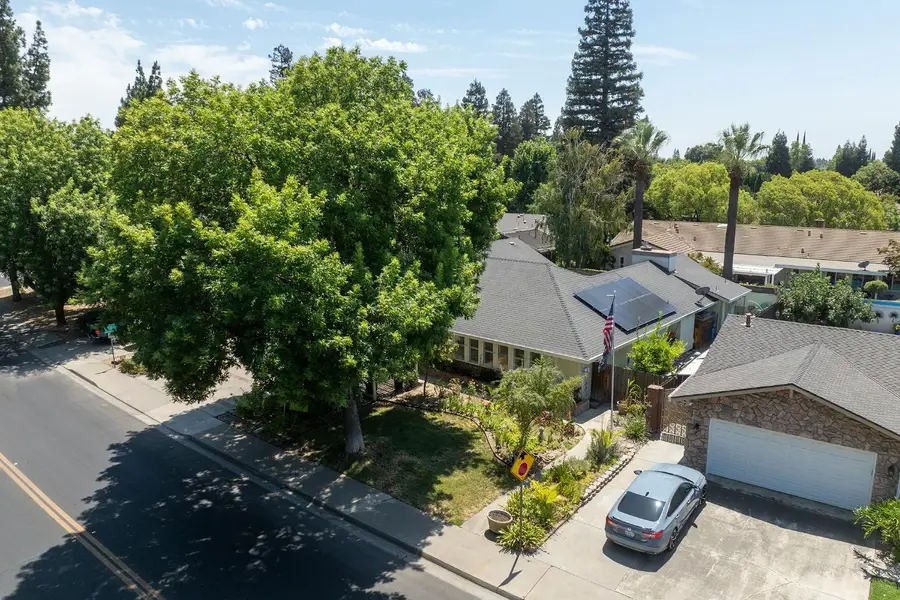 404 W Rumble Road, Modesto, CA 95350 - #2