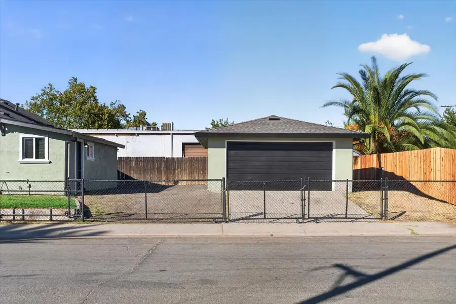 2800 Del Paso Boulevard, Sacramento, CA 95815 - #2