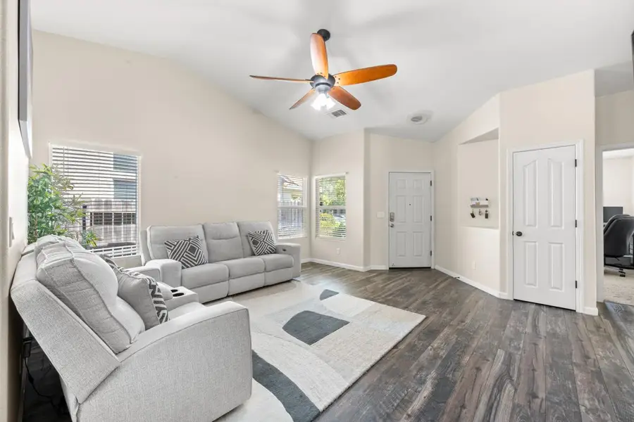 9836 Lucca Way, Elk Grove, CA 95757 - #3