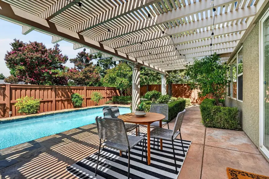 1739 Portola Court, Davis, CA 95616 - #2