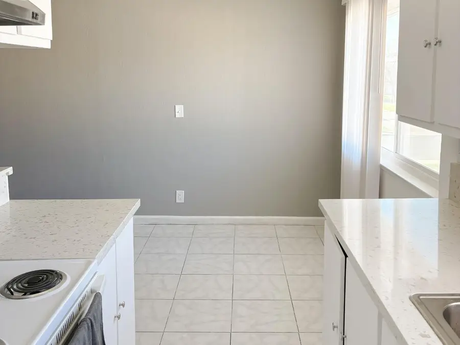 4426 La Cresta Way #4, Stockton, CA 95207 - #3