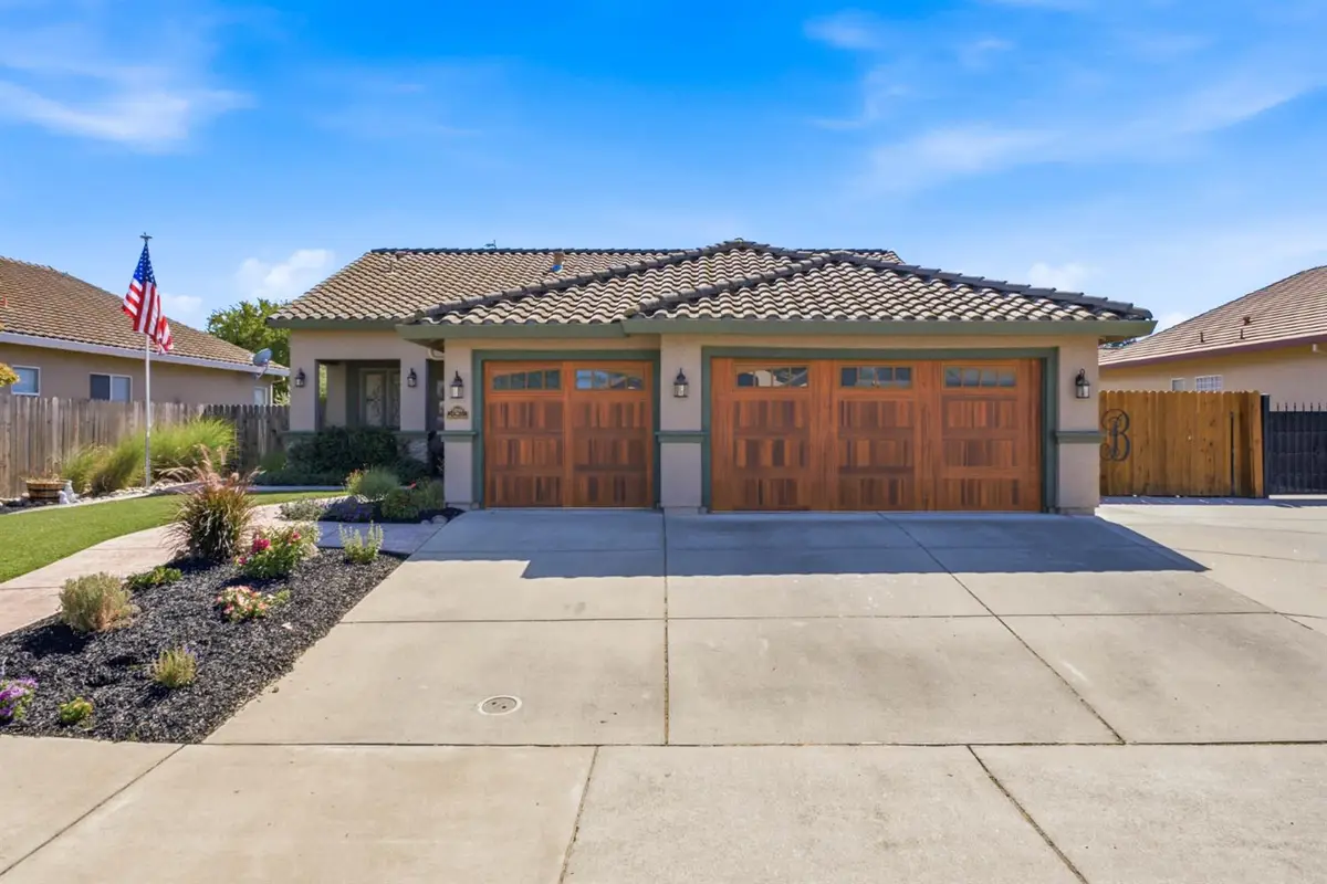 1014 Elk Hills Drive, Galt, CA 95632 - #1