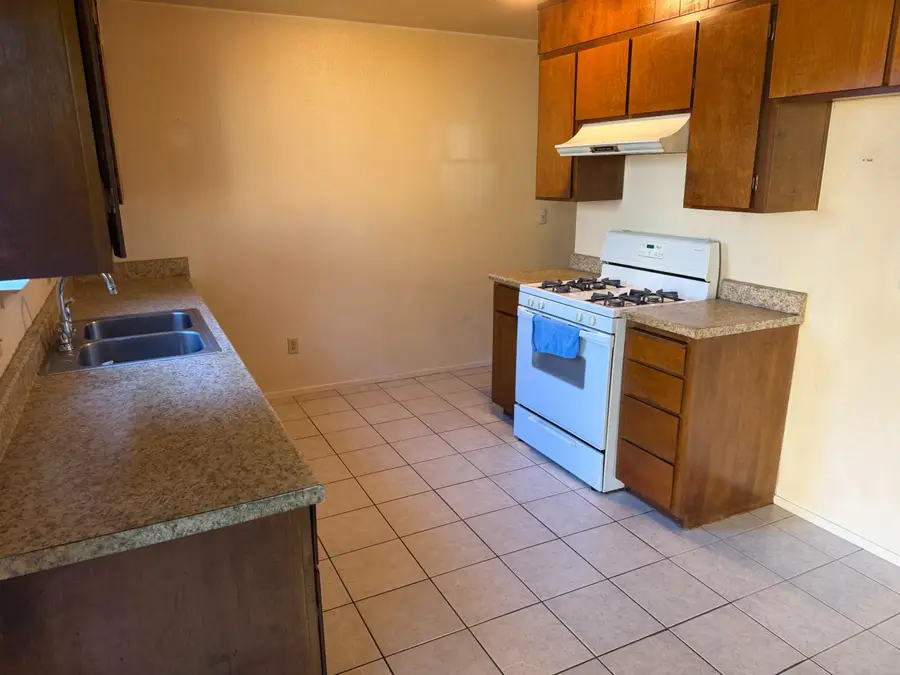 1509 Christina Avenue, Stockton, CA 95204 - #3