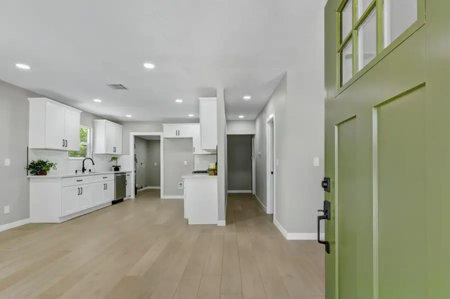 2820 26th Avenue, Sacramento, CA 95820 - #3