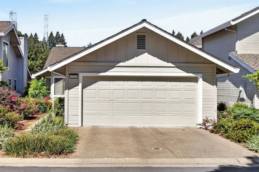 1920 University Park Drive, Sacramento, CA 95825 - #2
