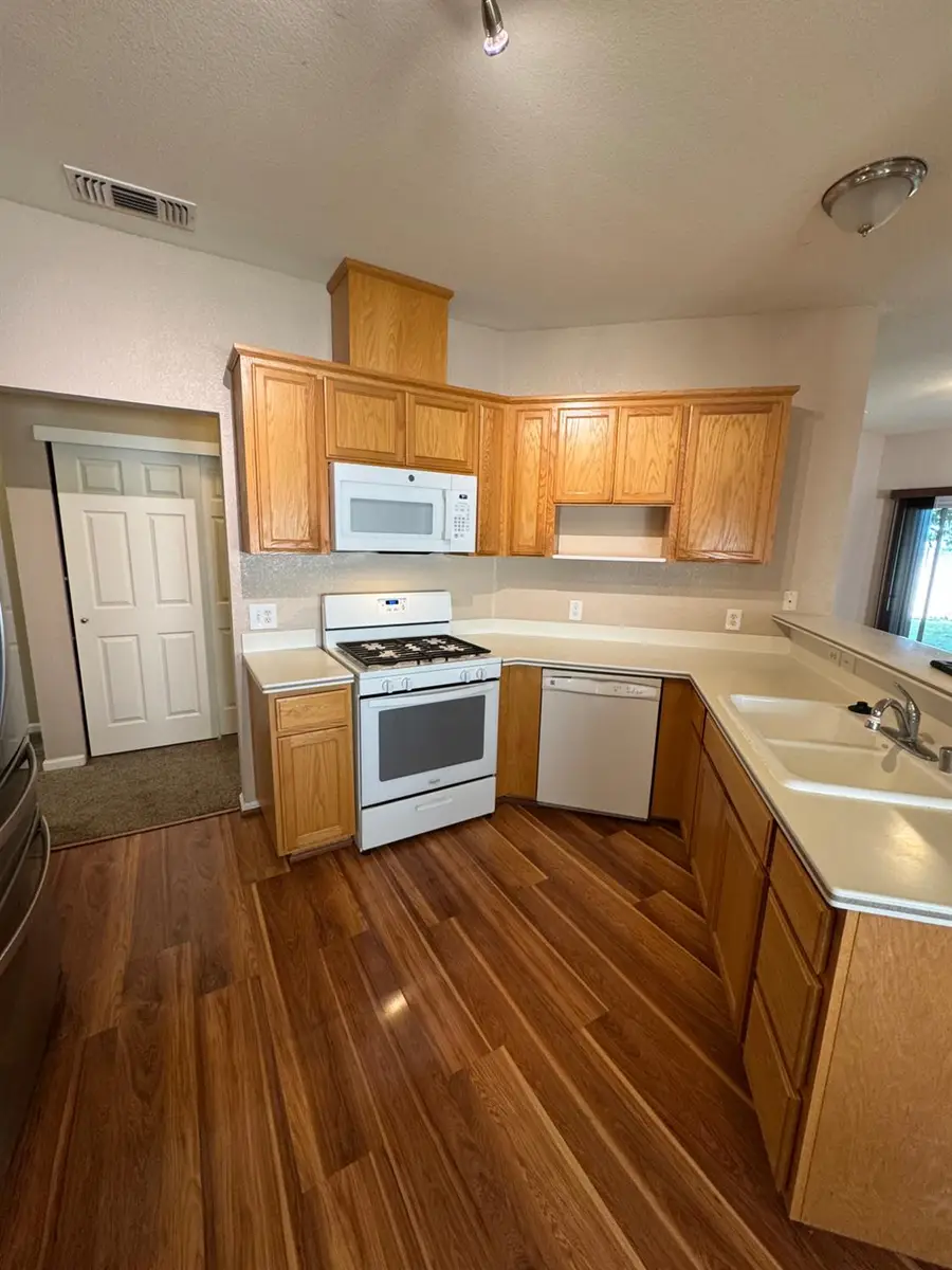 150 Aruba Circle, Sacramento, CA 95823 - #2