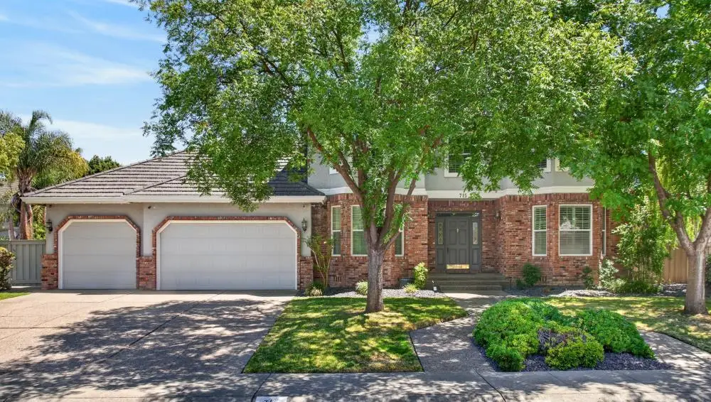 715 Lake Front Drive, Sacramento, CA 95831 - #1