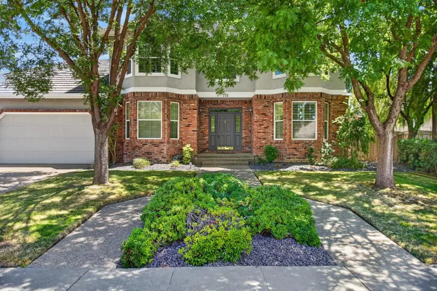 715 Lake Front Drive, Sacramento, CA 95831 - #3