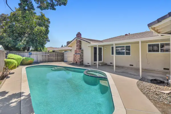 6995 Wavecrest Way, Sacramento, CA 95831