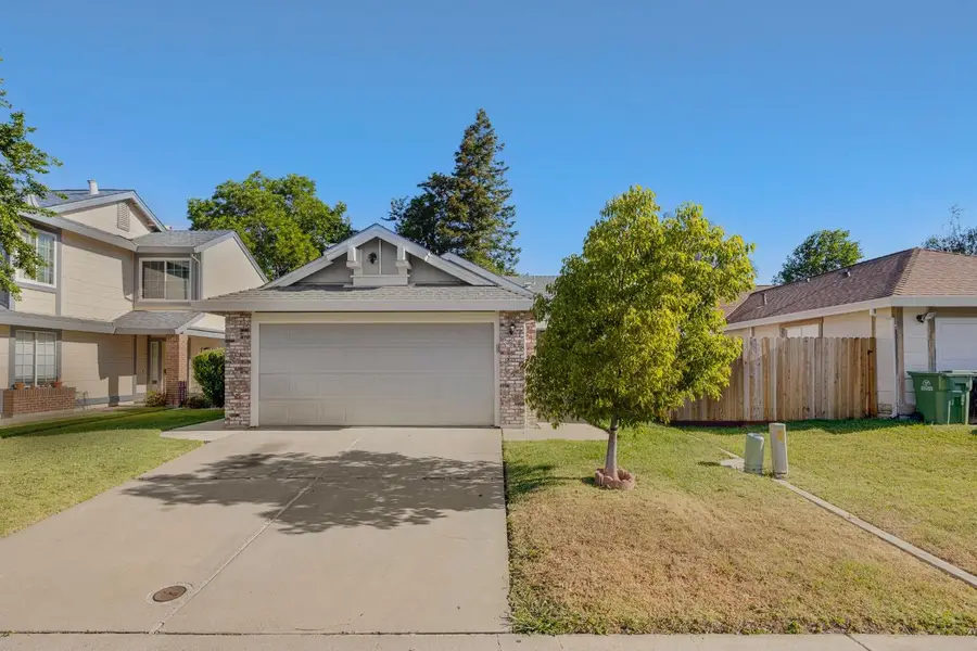 7101 Sutherland Way, Elk Grove, CA 95758 - #2