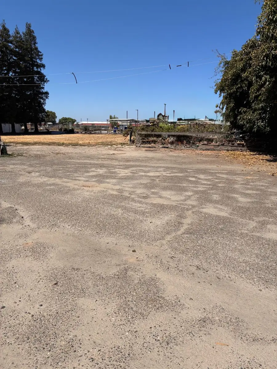 2100 W Main, Turlock, CA 95380 - #3