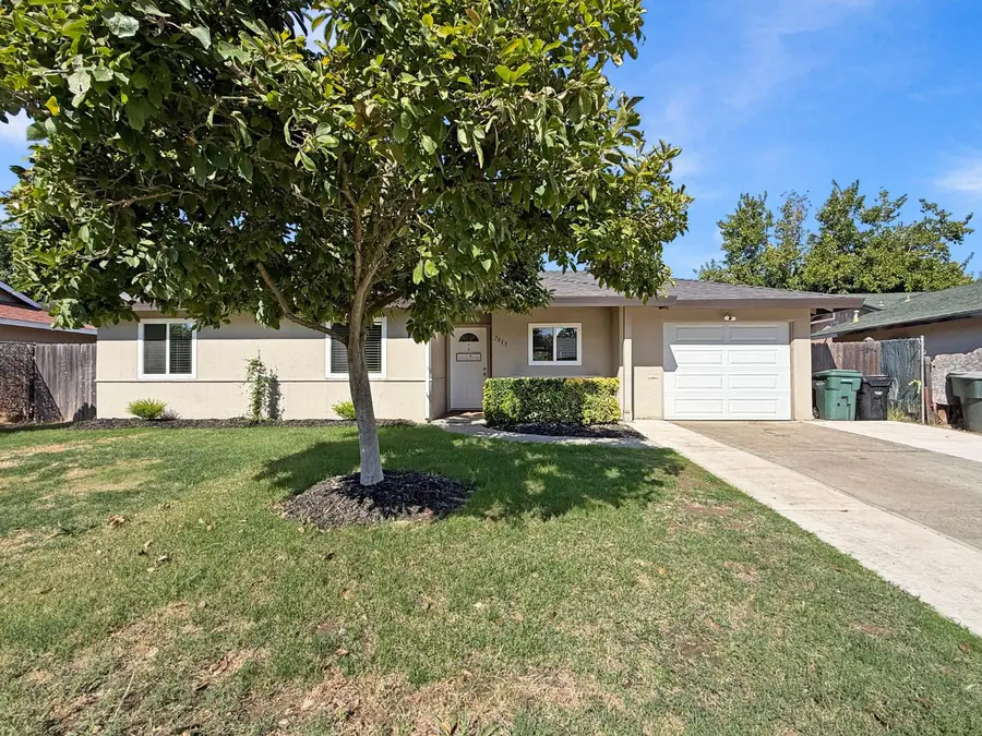 7013 Thomas Drive, North Highlands, CA 95660 - #2