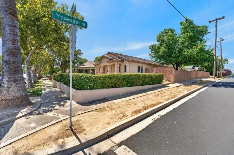 237 Sierra Boulevard, Roseville, CA 95678 - #3