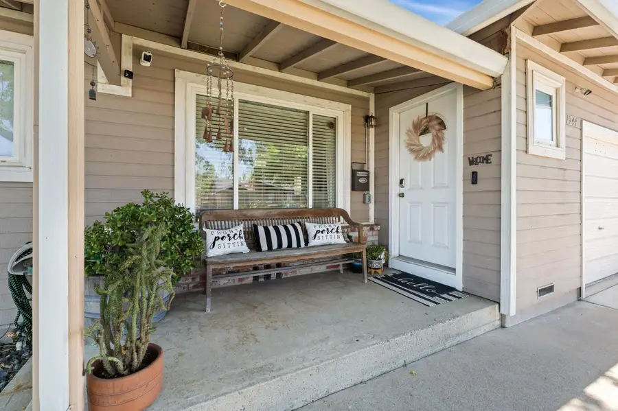1944 Middleberry Road, Sacramento, CA 95815 - #3