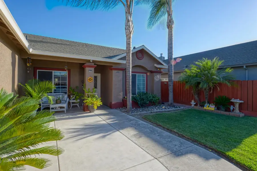 1805 Redwood Avenue, Atwater, CA 95301 - #2