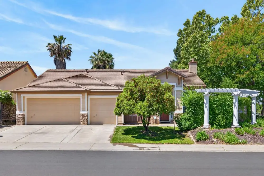 8406 Alameda Park Drive, Elk Grove, CA 95624 - #1