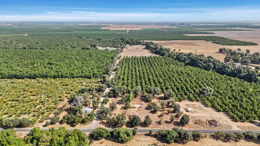 18651 E Messick Road, Linden, CA 95236 - #2