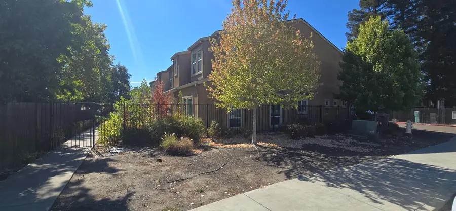 5421 College Oak Drive, Sacramento, CA 95841 - #2