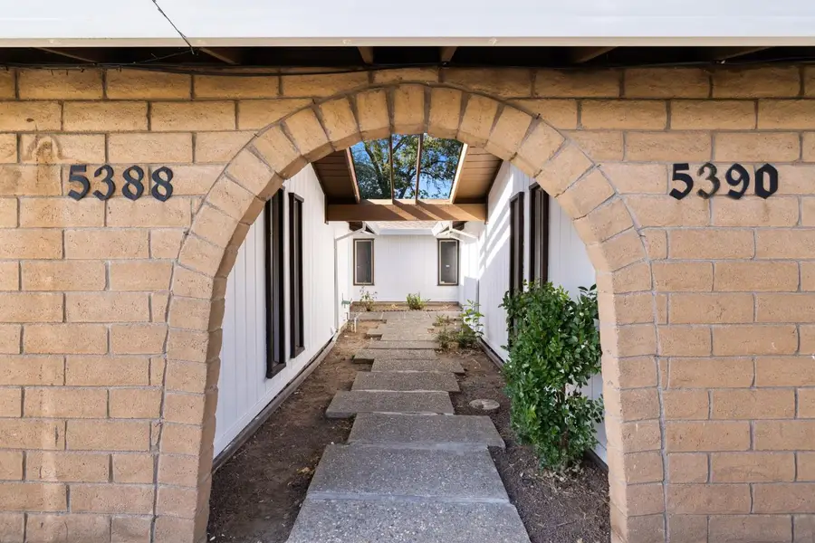 5388 Elsinore Way, Fair Oaks, CA 95628 - #3