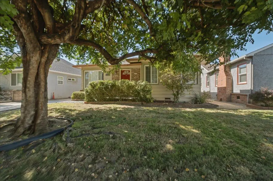 5008 8th Avenue, Sacramento, CA 95820 - #2