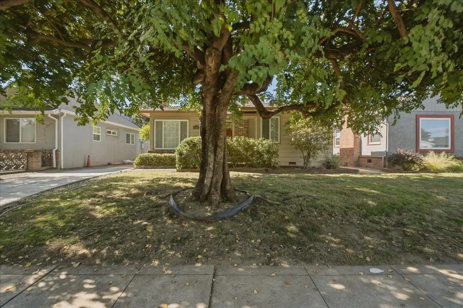 5008 8th Avenue, Sacramento, CA 95820 - #3
