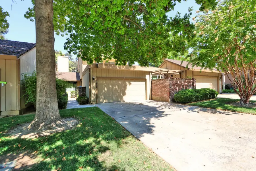 7052 San Altos Circle, Citrus Heights, CA 95621 - #2