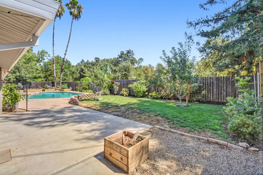 9101 Plaza Park Drive, Elk Grove, CA 95624 - #3