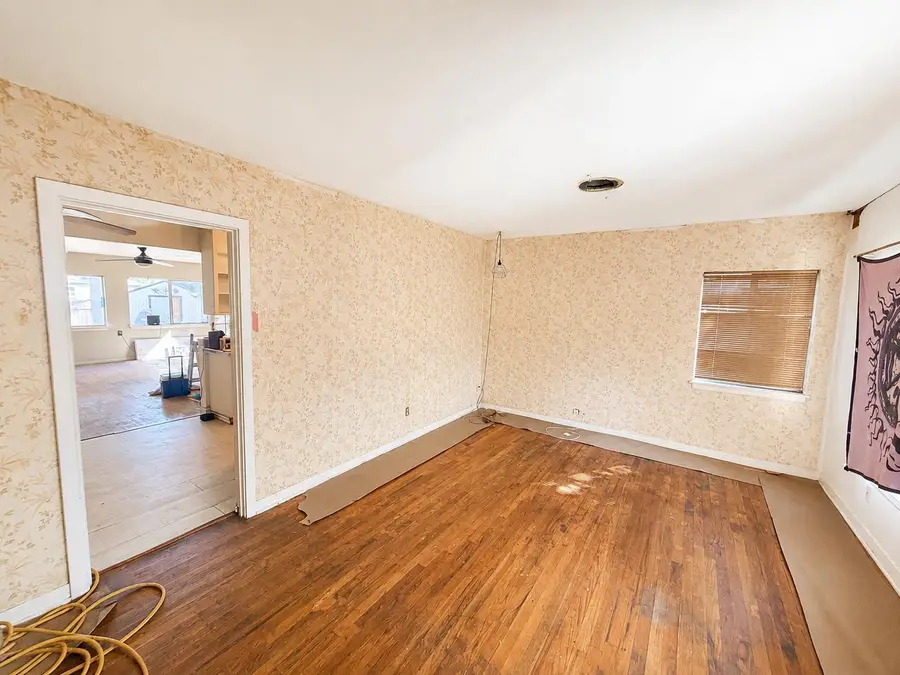 909 Jewell Avenue, Yuba City, CA 95991 - #3