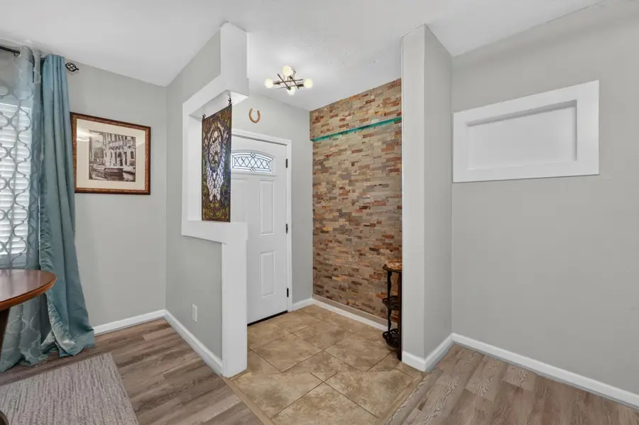 370 Pine Way, Yuba City, CA 95991 - #2
