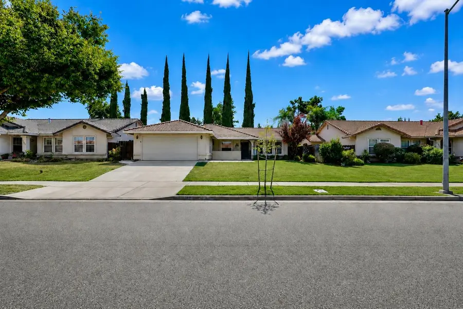 2588 Stonybrook Avenue, Merced, CA 95348 - #3