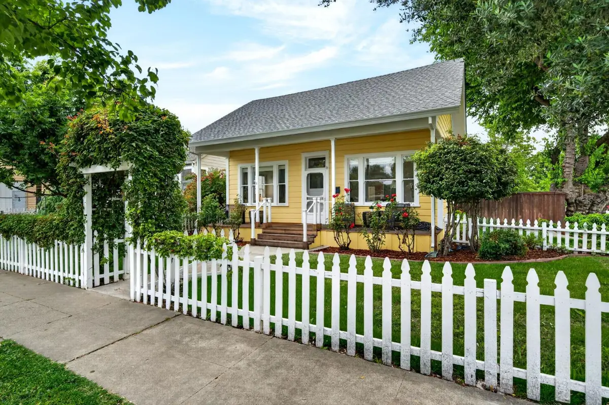 923 3rd Street, Davis, CA 95616 - #1