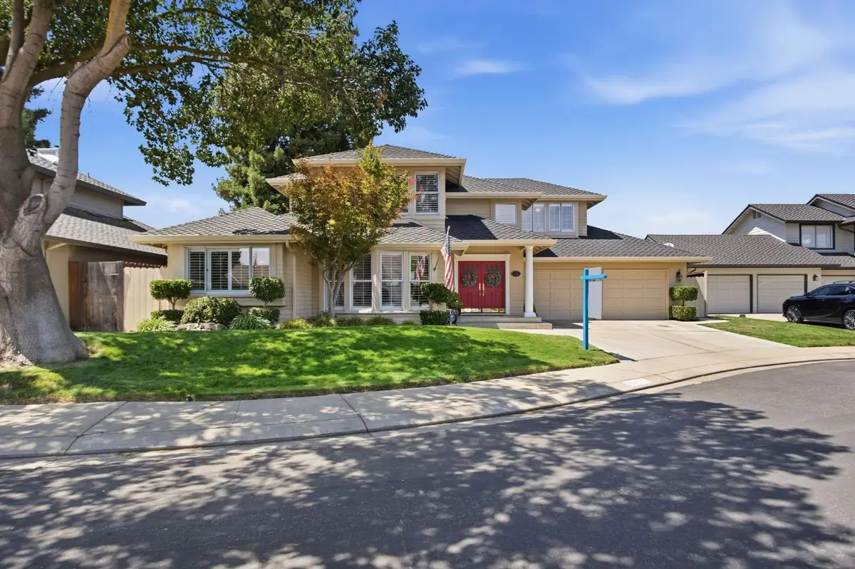 3221 Lakeshore Court, Modesto, CA 95355 - #1
