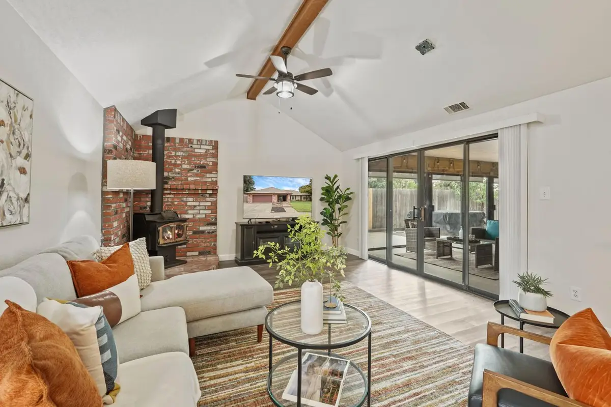 1306 Burgundy Court, Lodi, CA 95242 - #1