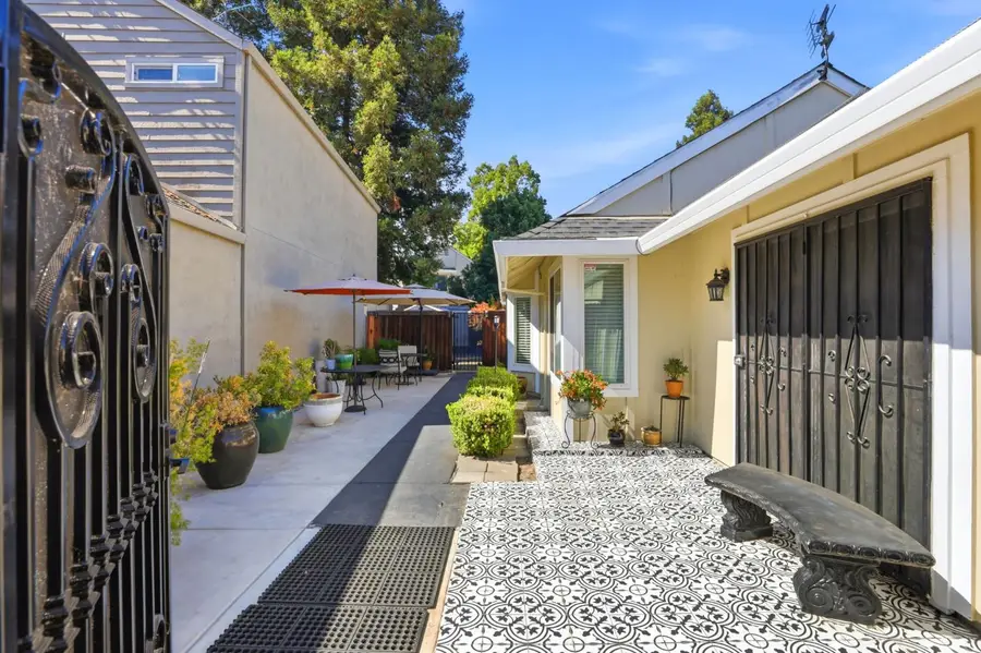 2410 Seamist Drive, Sacramento, CA 95833 - #3