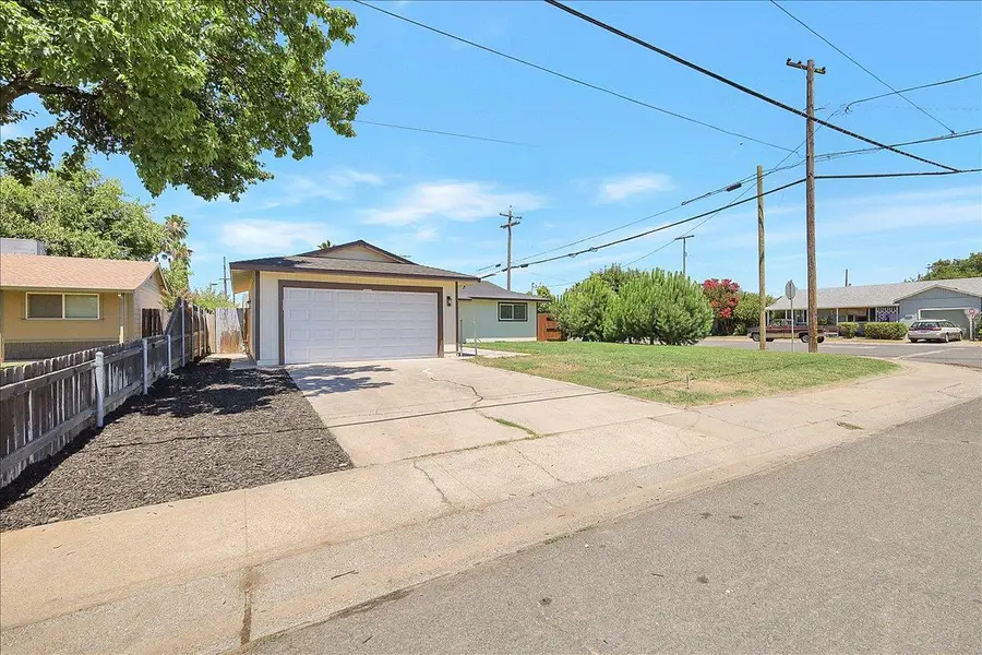 729 E 17th Street, Marysville, CA 95901 - #3
