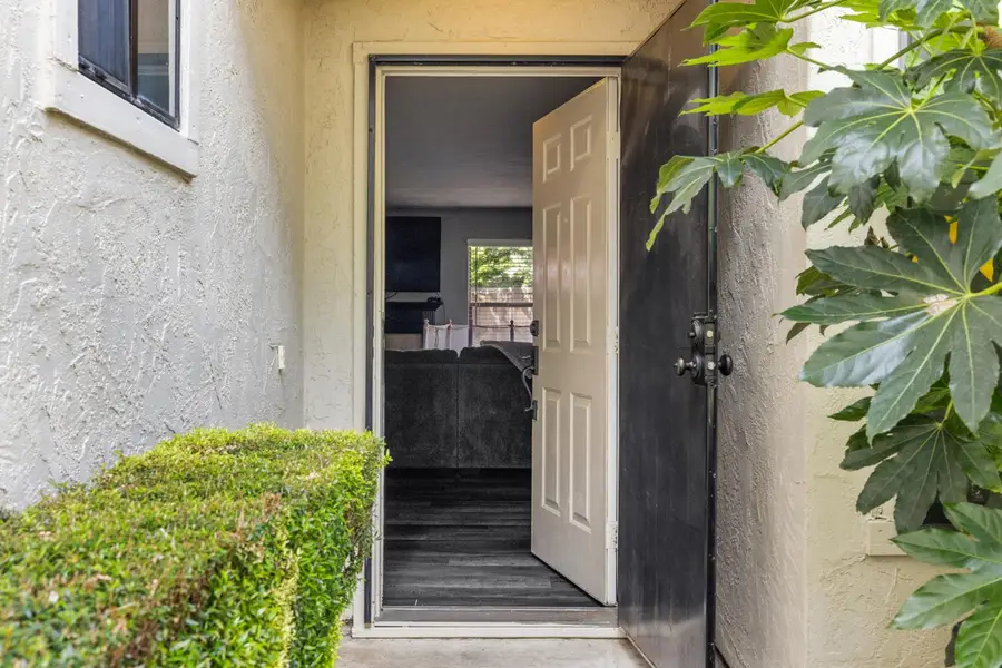 1112 Cedar Creek Drive #2, Modesto, CA 95355 - #2