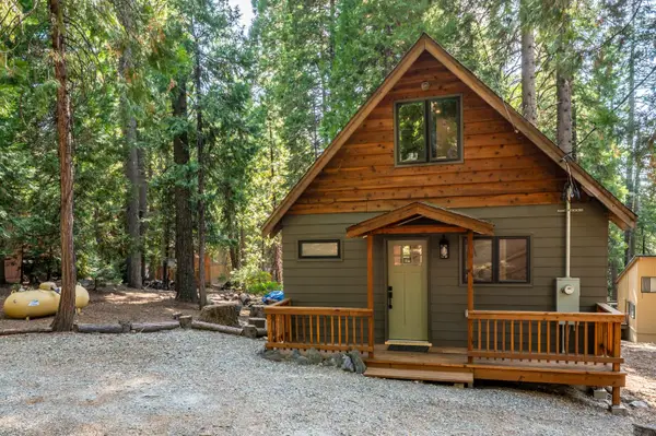 3659 Ben Thorn Drive, Dorrington, CA 95223