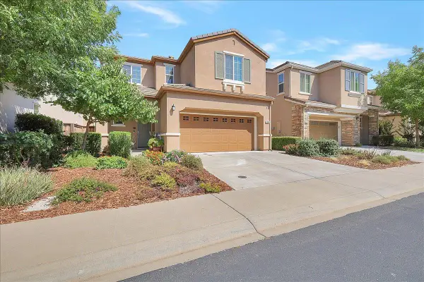3040 Ivy Creek Lane, Roseville, CA 95747