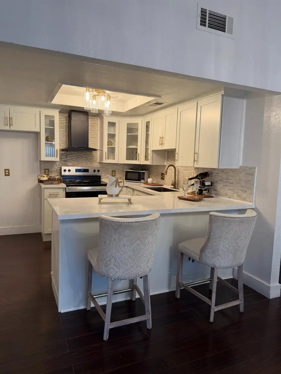 5824 41st Street, Sacramento, CA 95824 - #2