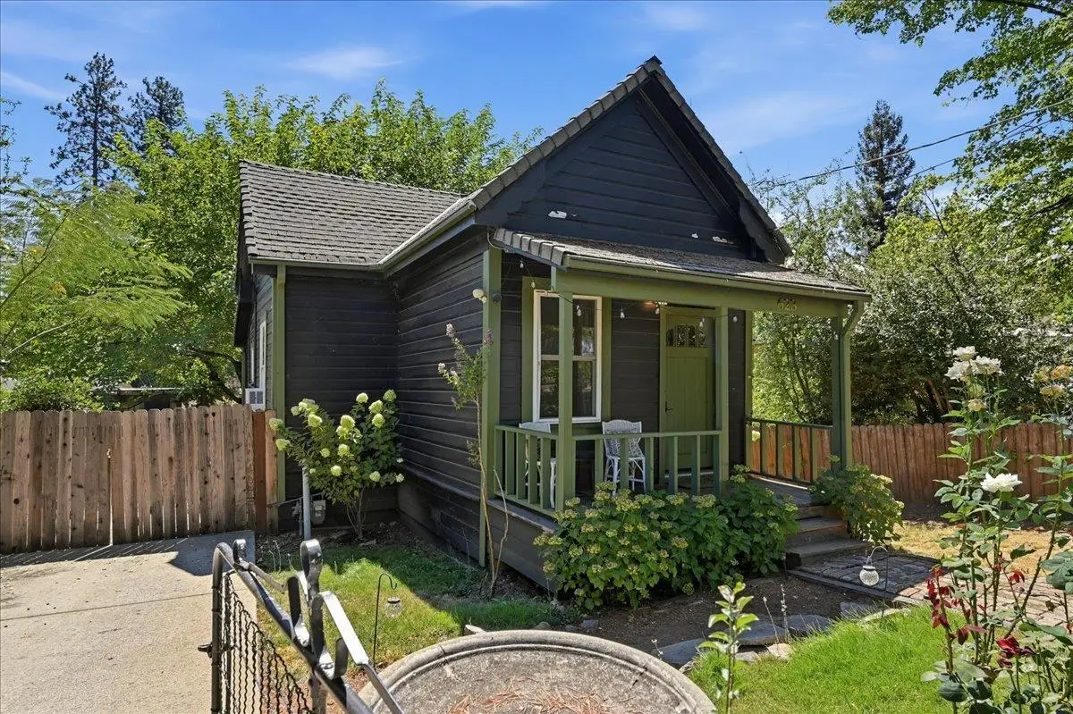 623 Brighton Street, Grass Valley, CA 95945 - #1