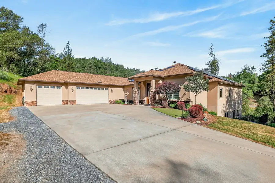 4554 Cross Creek Road, Cool, CA 95614 - #3