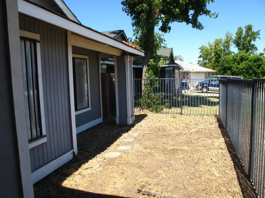 8140 Cottonridge Circle, Sacramento, CA 95828 - #3