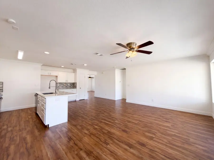 8460 Orchard Creek Way, Elk Grove, CA 95624 - #2