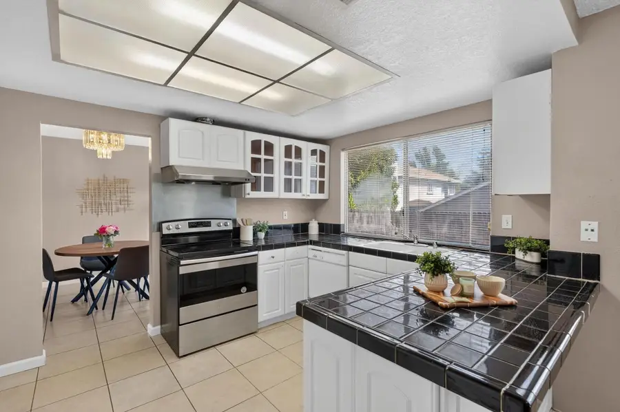 4210 Ardwell Way, Sacramento, CA 95823 - #3