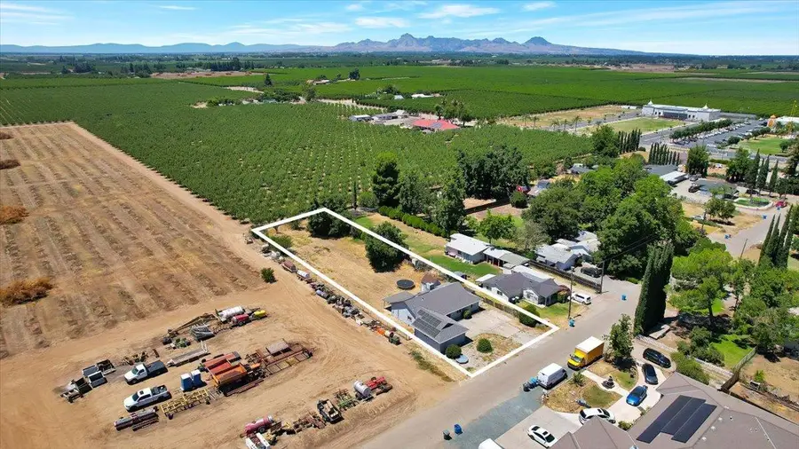 2137 Holcomb Avenue, Yuba City, CA 95993 - #2