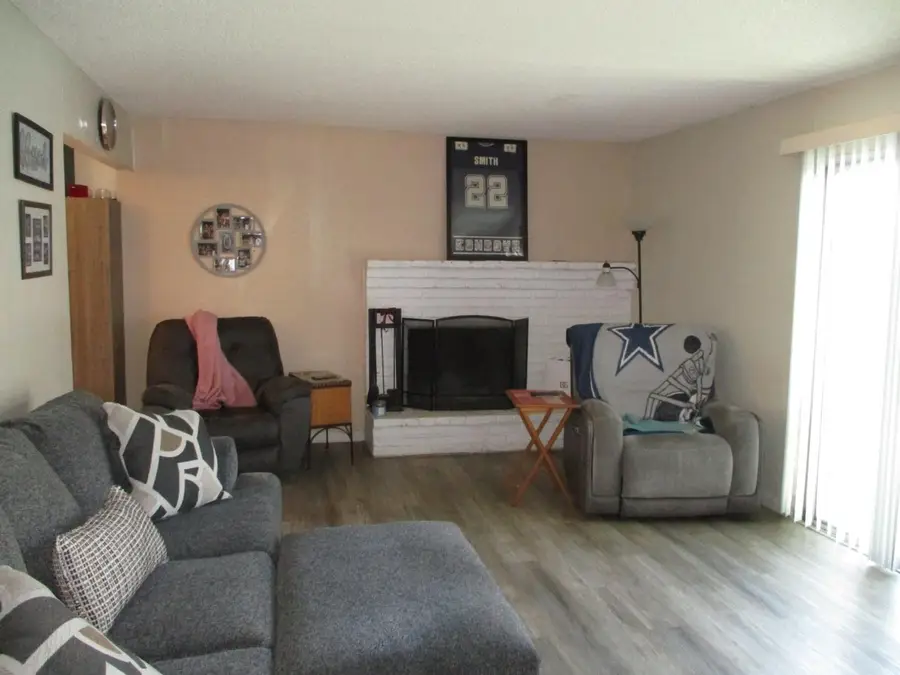 450 Esperanza, Stockton, CA 95207 - #2